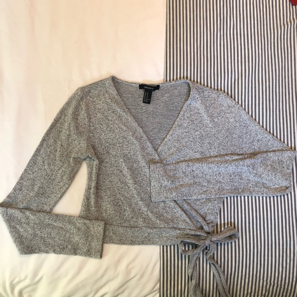 COPY - Long Sleeve Tie Crop Top